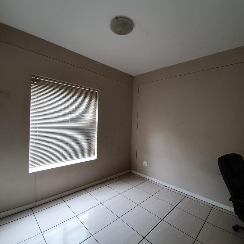 To Let 2 Bedroom Property for Rent in Grahamstown Central Eastern Cape